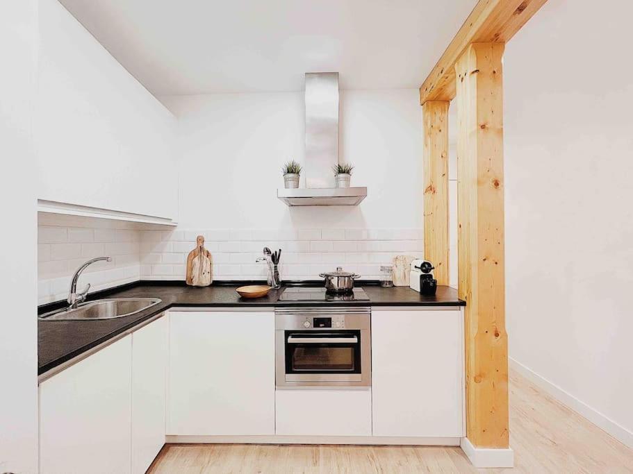 Apartamento Privado De Diseno En Pleno Centro - Atocha Apartment Madrid Bagian luar foto